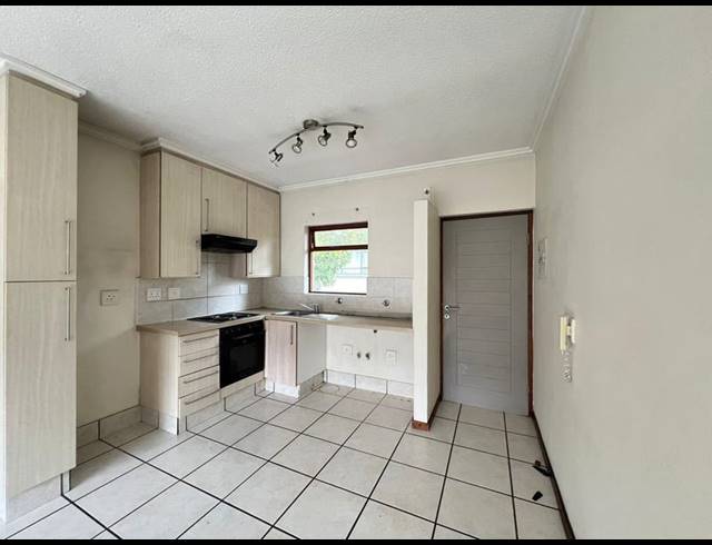 1 BEDROOM PROPERTY TO RENT IN LONEHILL